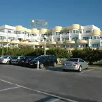 Grand Muthu Da Oura
