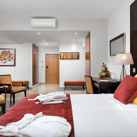 Grand Muthu Da Oura Aparthotel