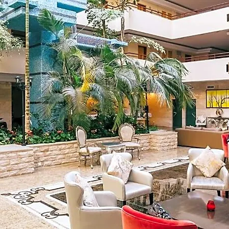 Grand Muthu Da Oura Lejlighedshotel 5*