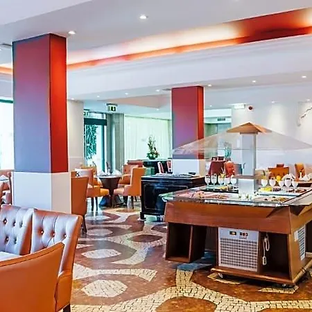Grand Muthu Da Oura Aparthotel 5*